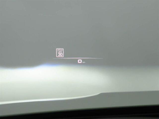 Photo of 2023 White Porsche Cayenne