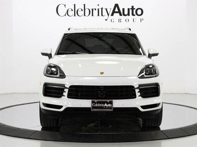 Photo of 2023 White Porsche Cayenne