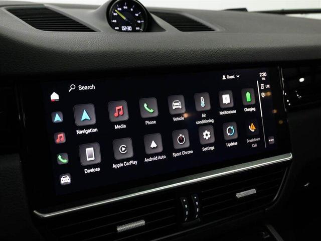Photo of 2023 White Porsche Cayenne