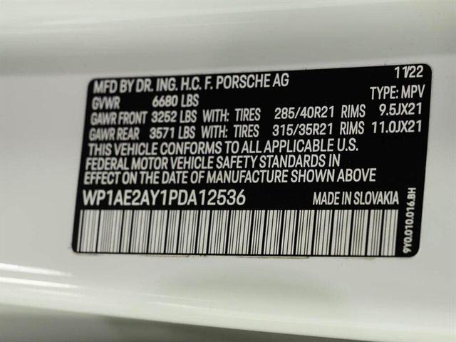 Photo of 2023 White Porsche Cayenne