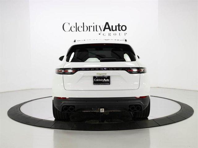 Photo of 2023 White Porsche Cayenne
