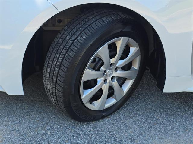 Photo of 2025 Ice Cap Toyota Corolla