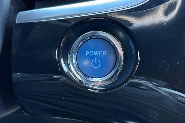 Photo of 2021 Wind Chill Pearl Toyota Prius Prime