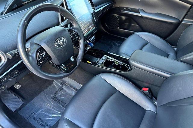 Photo of 2021 Wind Chill Pearl Toyota Prius Prime