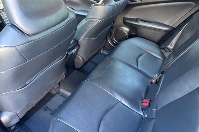Photo of 2021 Wind Chill Pearl Toyota Prius Prime