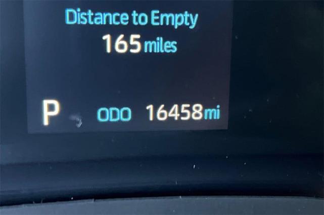 Photo of 2024 Midnight Black Metallic Toyota Sienna