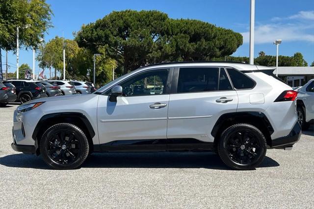 Photo of 2022 Silver Sky Metallic Toyota RAV4 Hybrid