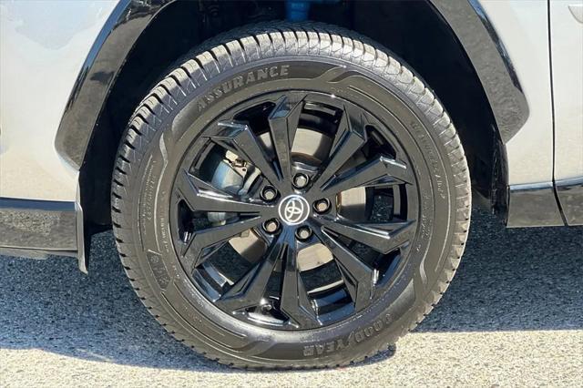 Photo of 2022 Silver Sky Metallic Toyota RAV4 Hybrid