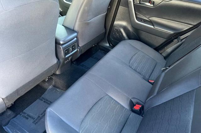 Photo of 2022 Silver Sky Metallic Toyota RAV4 Hybrid