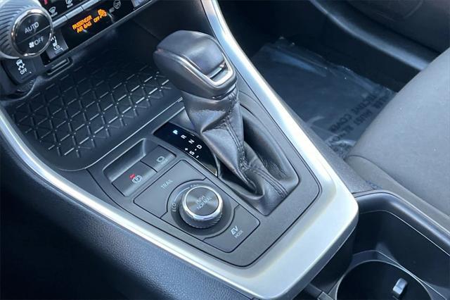Photo of 2022 Silver Sky Metallic Toyota RAV4 Hybrid
