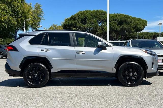 Photo of 2022 Silver Sky Metallic Toyota RAV4 Hybrid