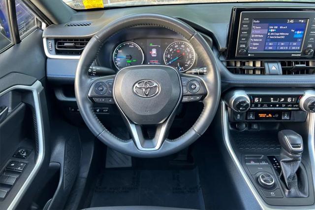 Photo of 2022 Silver Sky Metallic Toyota RAV4 Hybrid