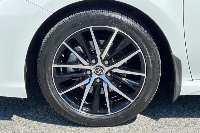Photo of 2022 White Toyota Camry