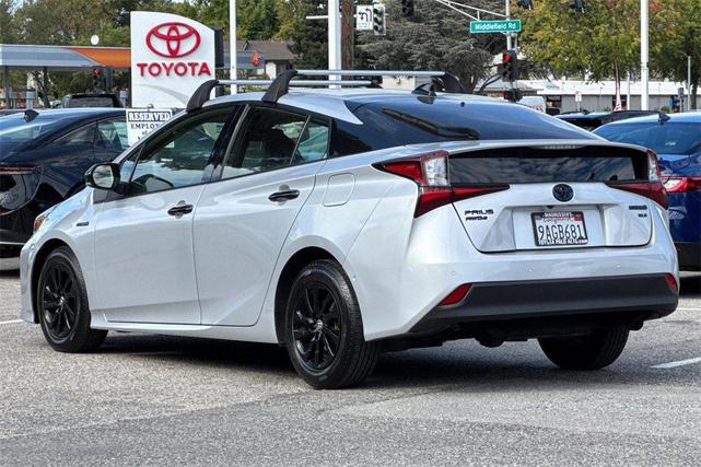 Photo of 2022 Classic Silver Metallic Toyota Prius