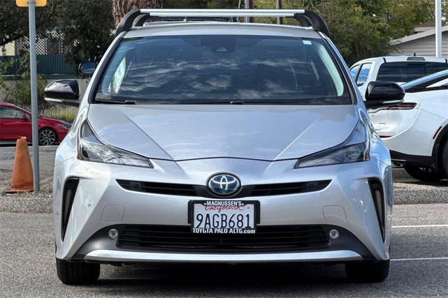 Photo of 2022 Classic Silver Metallic Toyota Prius
