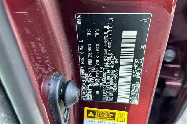 Photo of 2015 Ooh La La Rouge Mica Toyota Highlander