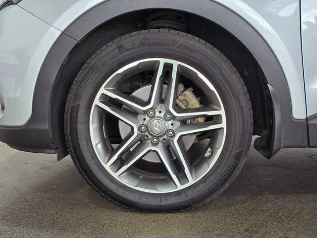 Photo of 2018 Circuit Silver Hyundai SANTA FE