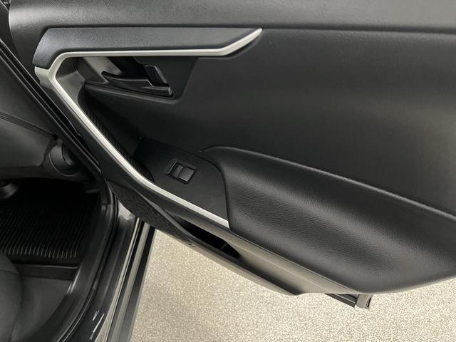 Photo of 2024 Magnetic Gray Metallic Toyota RAV4