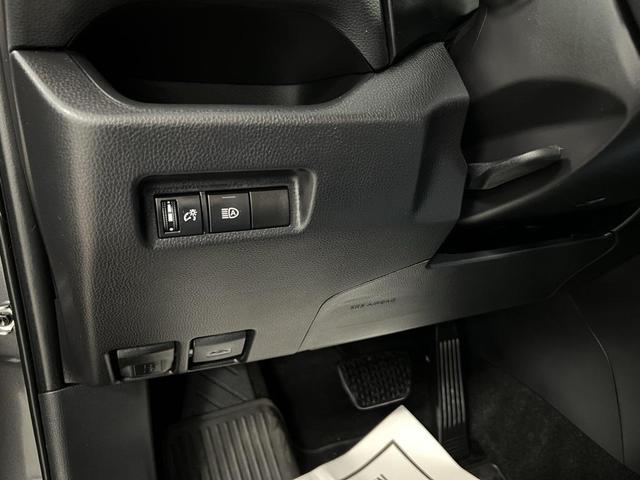 Photo of 2024 Magnetic Gray Metallic Toyota RAV4