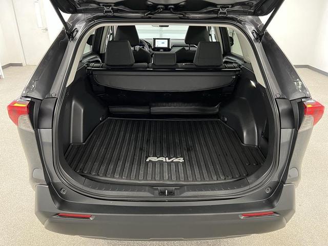 Photo of 2024 Magnetic Gray Metallic Toyota RAV4