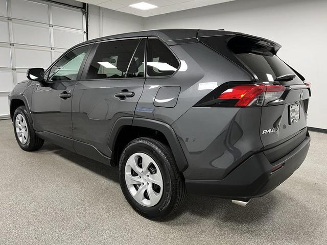 Photo of 2024 Magnetic Gray Metallic Toyota RAV4