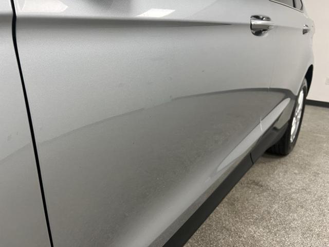 Photo of 2024 Silver Metallic Ford Edge
