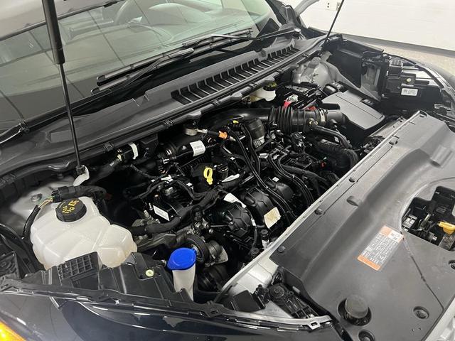 Photo of 2024 Silver Metallic Ford Edge