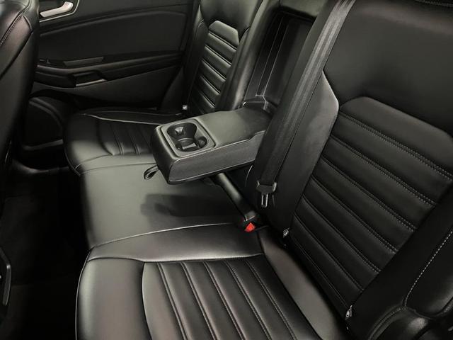 Photo of 2024 Silver Metallic Ford Edge