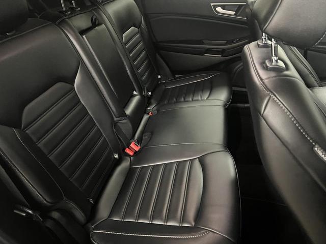 Photo of 2024 Silver Metallic Ford Edge