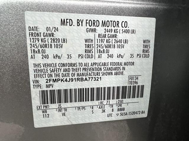 Photo of 2024 Silver Metallic Ford Edge