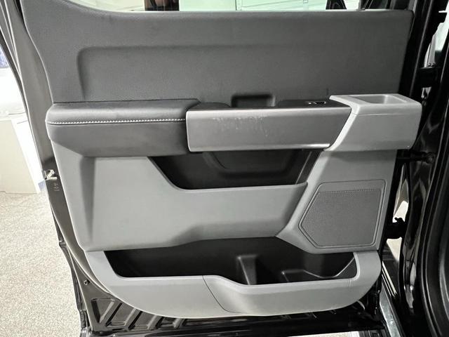 Photo of 2022 Agate Black Metallic Ford F-150