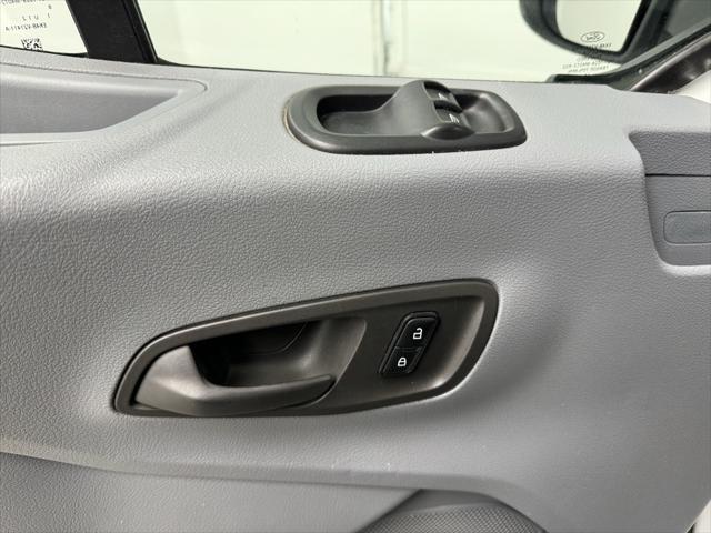 Photo of 2018 Oxford White Ford Transit-150
