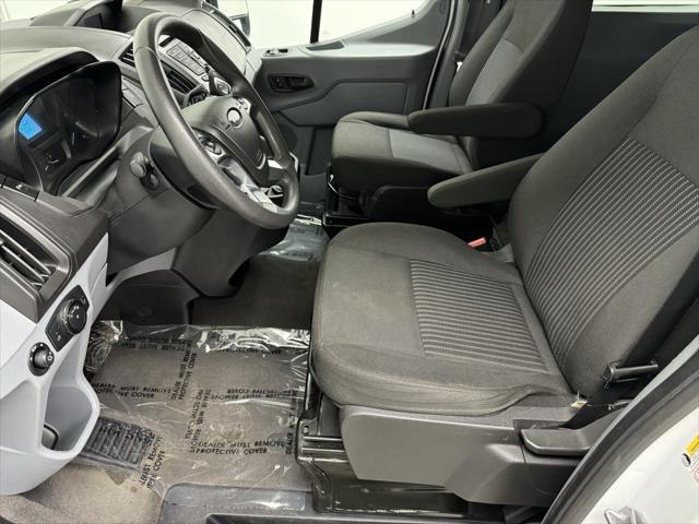 Photo of 2018 Oxford White Ford Transit-150