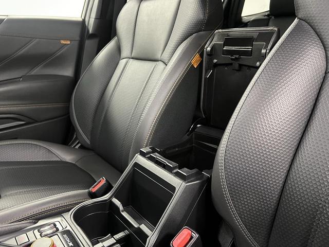 Photo of 2024 Crystal Black Silica Subaru Forester