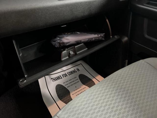 Photo of 2020 Bright White Clearcoat RAM 1500