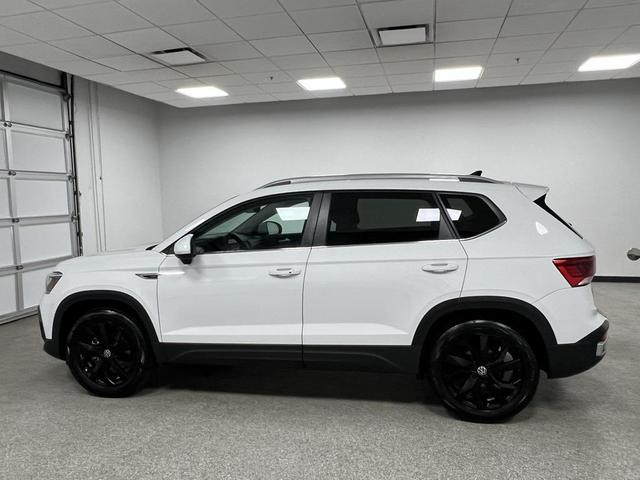Photo of 2022 Pure White Volkswagen Taos