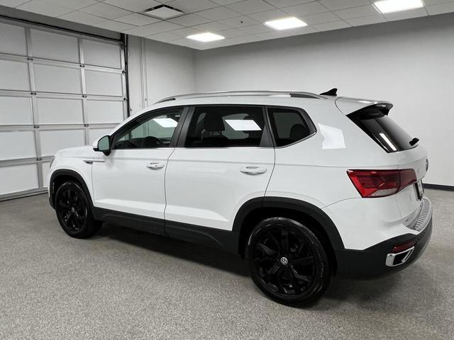 Photo of 2022 Pure White Volkswagen Taos