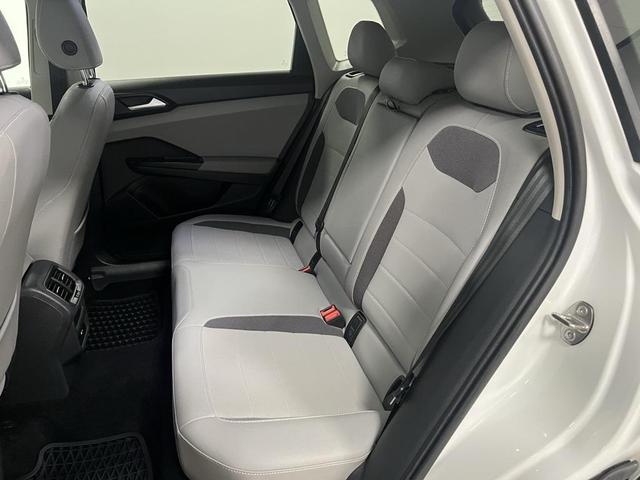 Photo of 2022 Pure White Volkswagen Taos