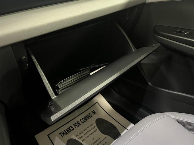 Photo of 2022 Pure White Volkswagen Taos