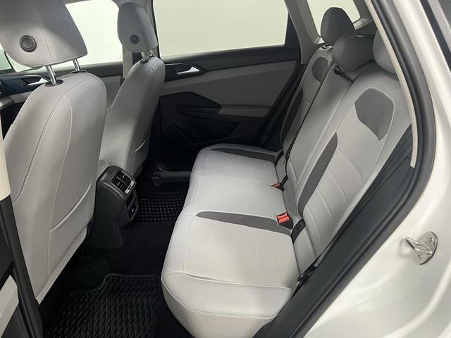 Photo of 2022 Pure White Volkswagen Taos