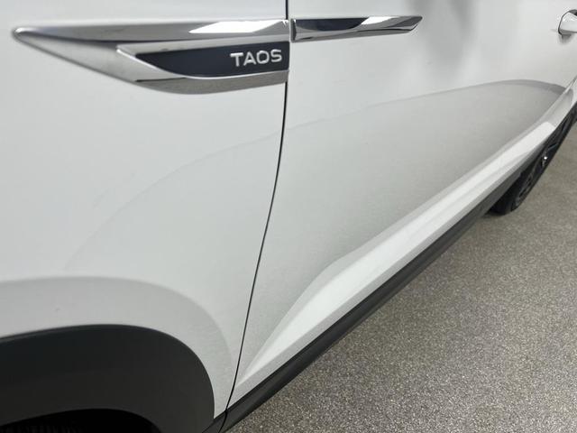 Photo of 2022 Pure White Volkswagen Taos
