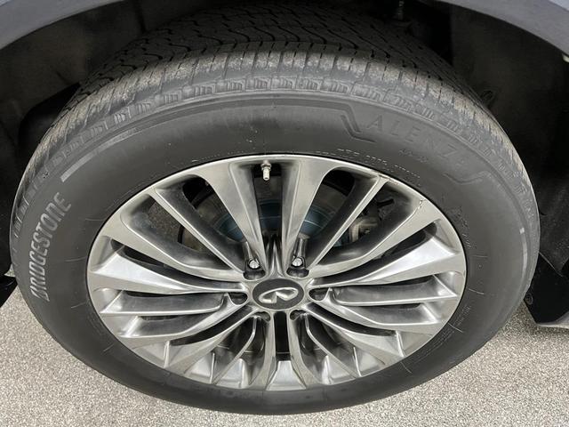 Photo of 2018 Hermosa Blue INFINITI QX80