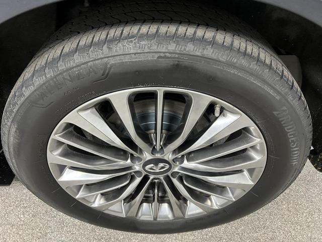 Photo of 2018 Hermosa Blue INFINITI QX80