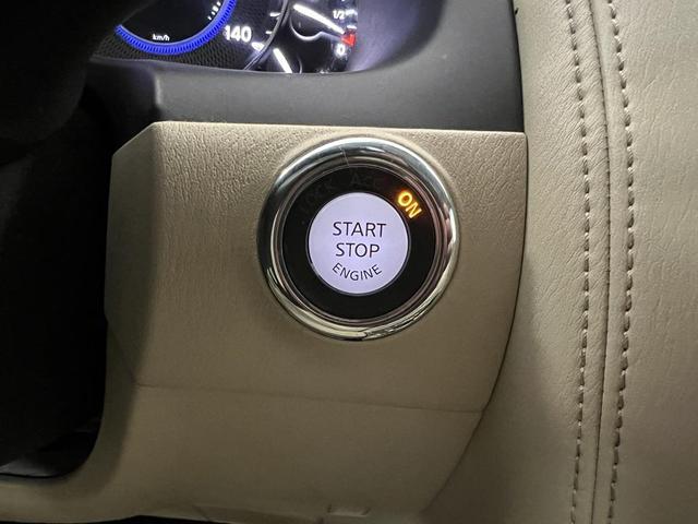 Photo of 2018 Hermosa Blue INFINITI QX80