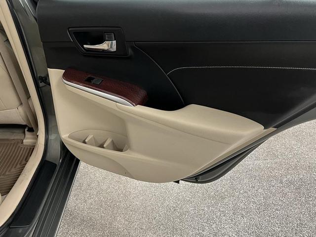 Photo of 2014 Cypress Pearl Toyota Camry