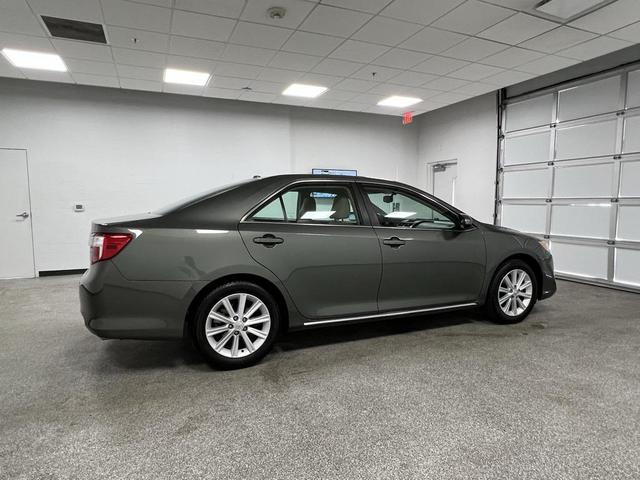 Photo of 2014 Cypress Pearl Toyota Camry