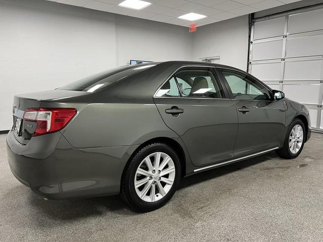 Photo of 2014 Cypress Pearl Toyota Camry