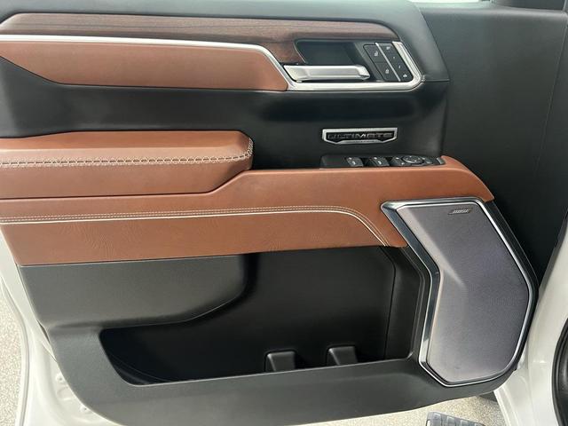 Photo of 2023 White Frost Tricoat GMC Sierra 1500