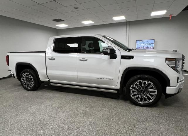 Photo of 2023 White Frost Tricoat GMC Sierra 1500