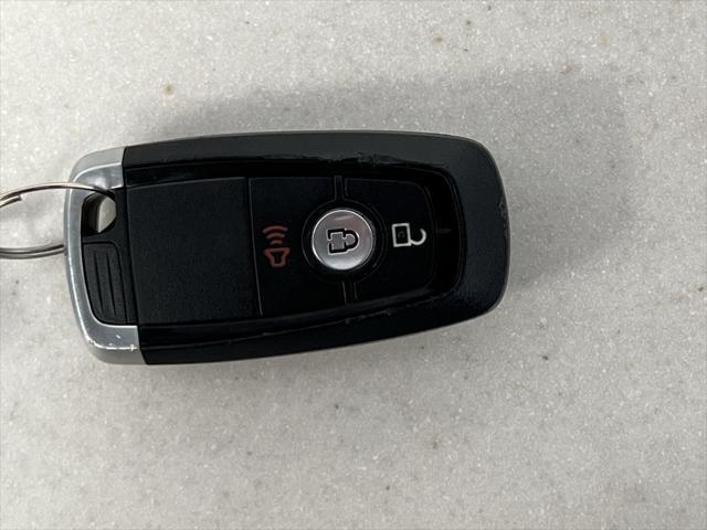 Photo of 2024 Carbonized Gray Metallic Ford Edge